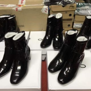 Boots Aldo xuất dư