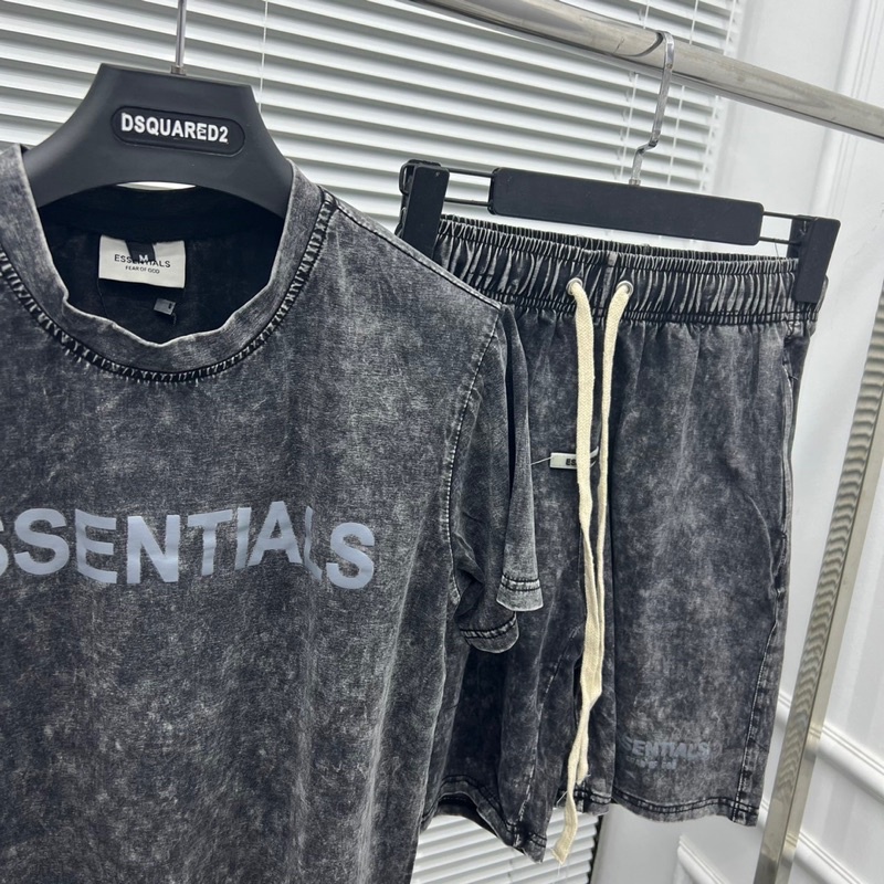 Bộ Hè Nam Essentials Loang Xám Dập Nổi Chữ