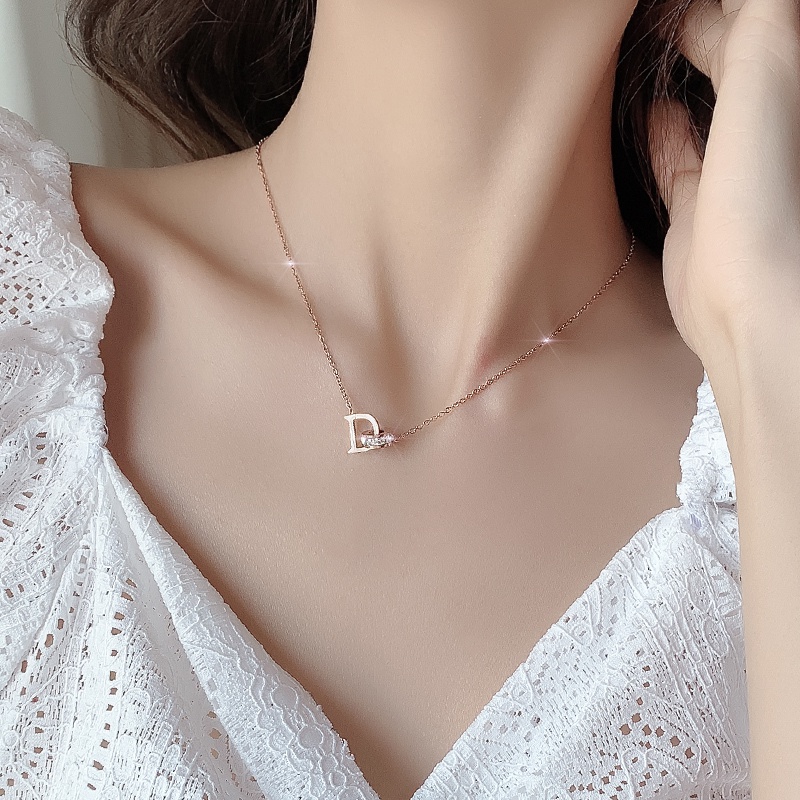 Dây chuyền thép titan phối mặt hình chữ cái