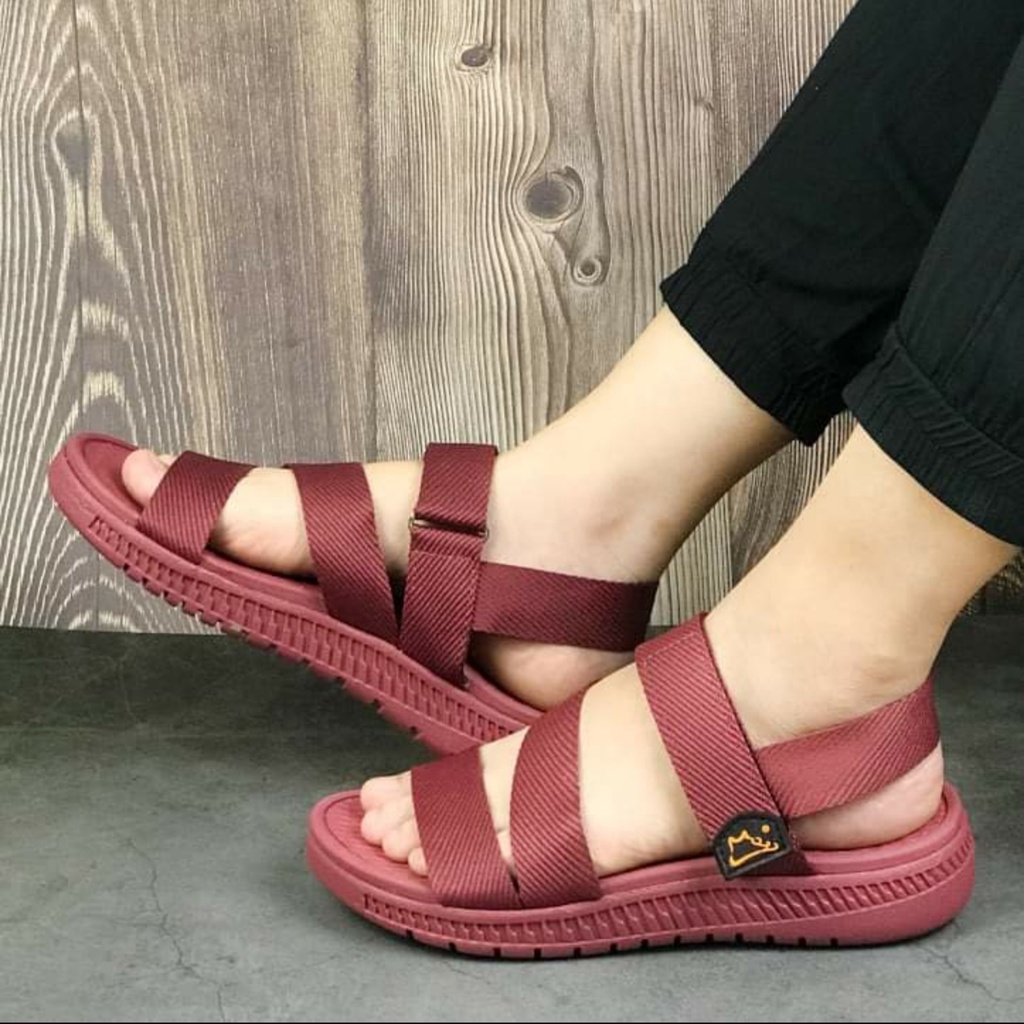 FACOTA | Giày dép sandal nữ hồng mận đi học, đi chơi HA12