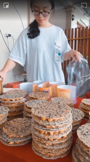 Cu đơ Hà Tĩnh ( Kẹo Lạc )