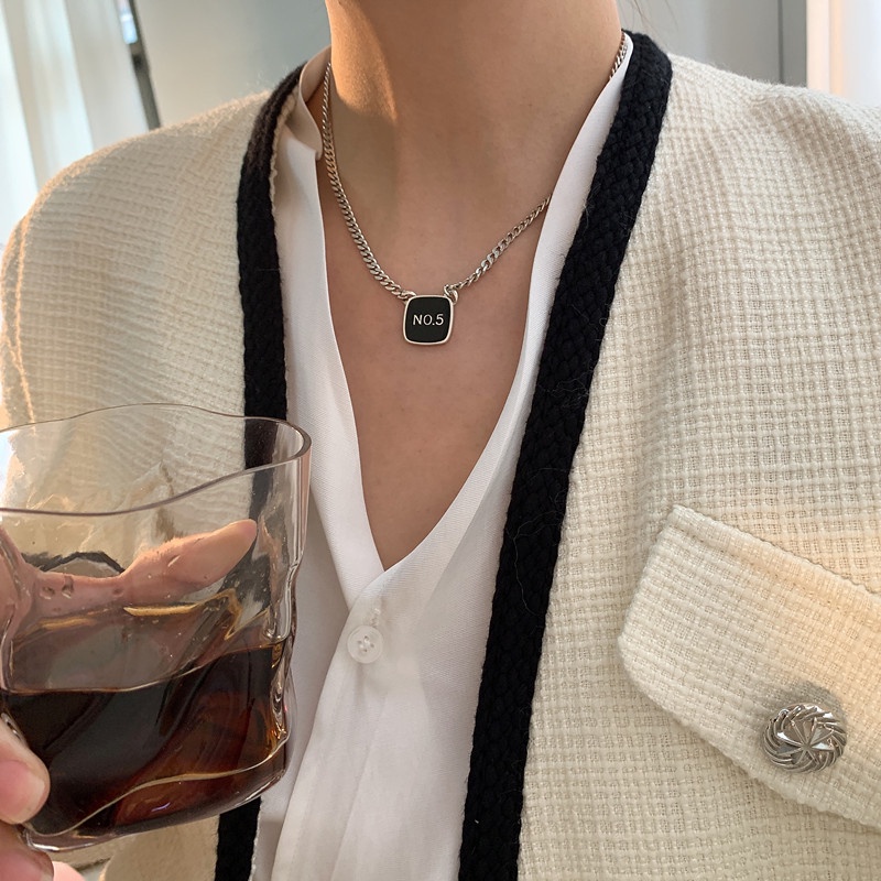 Dây Chuyền Mặt Vuông Kỹ Thuật Số Phong Cách Hip Hop Thời Trang 19A1311