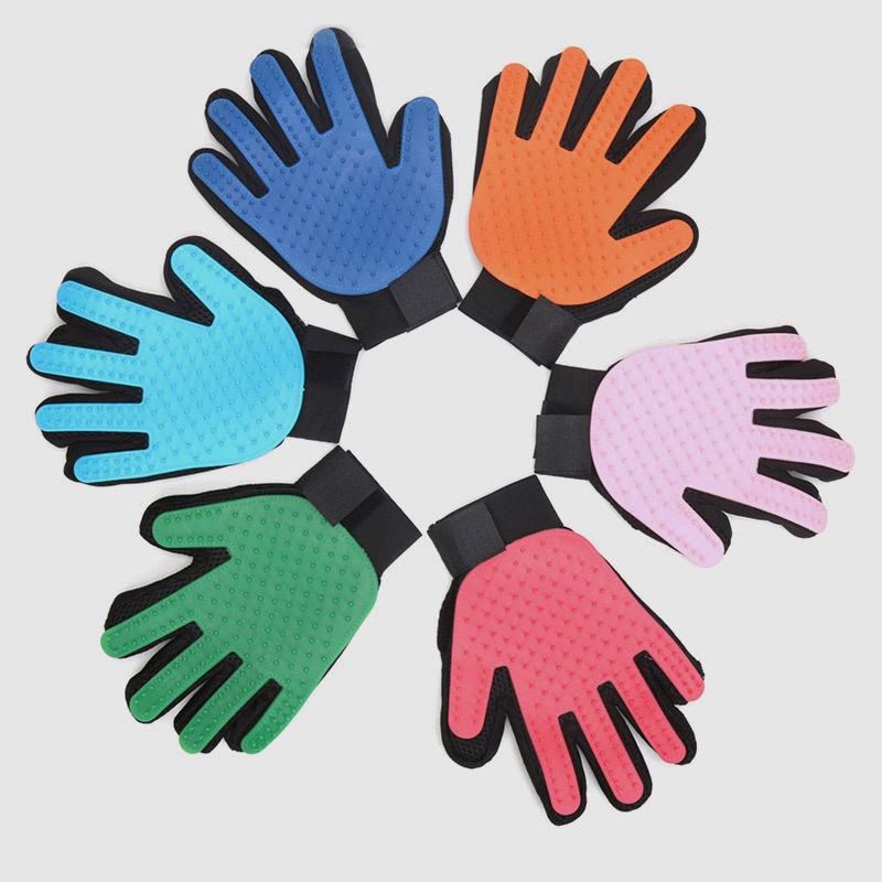 Găng tay chải lông bằng cao su cho thú cưng