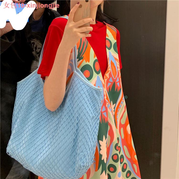 Túi đeo chéo vai vải canvas phối lưới màu xanh dương xinh xắn thời trang cho nữ KIXX 2021