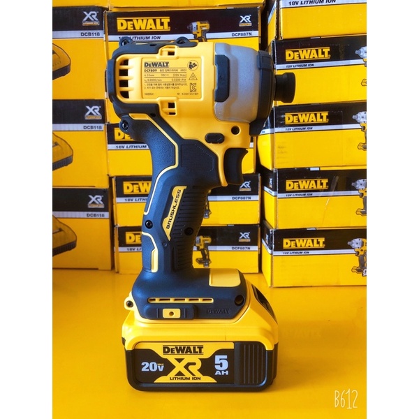 Máy bắt vít pin Dewalt Mỹ DCF 809 . Bảo hành chính hãng 3 năm - Free ship