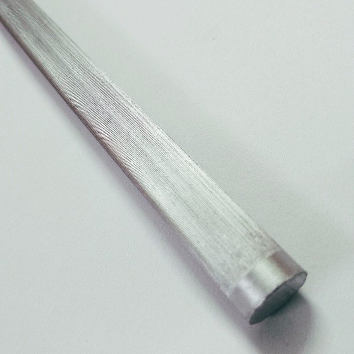 Cây mài dao, hàng nhập Nga cao cấp, lưỡi liếc có rãnh khía, tay cầm cán gỗ, dài 30cm