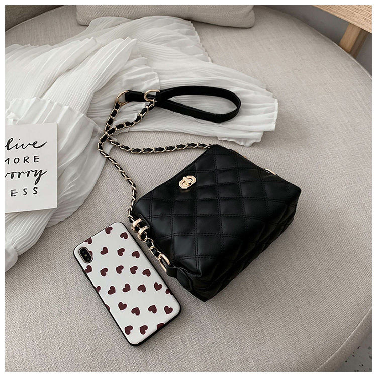 ready stock COD Beautiful Design Women bag 2021 Handbag shoulder bag CK  Fashion Messenger Small bag Square bag Shoulder bag message bag