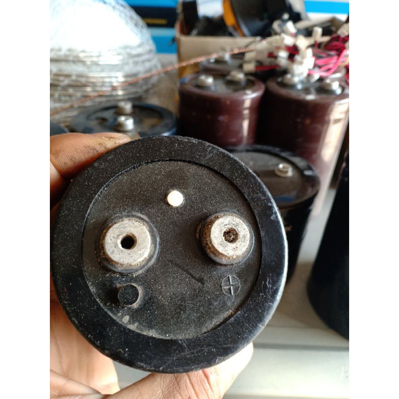 Tụ tháo mây 400v 2200uf