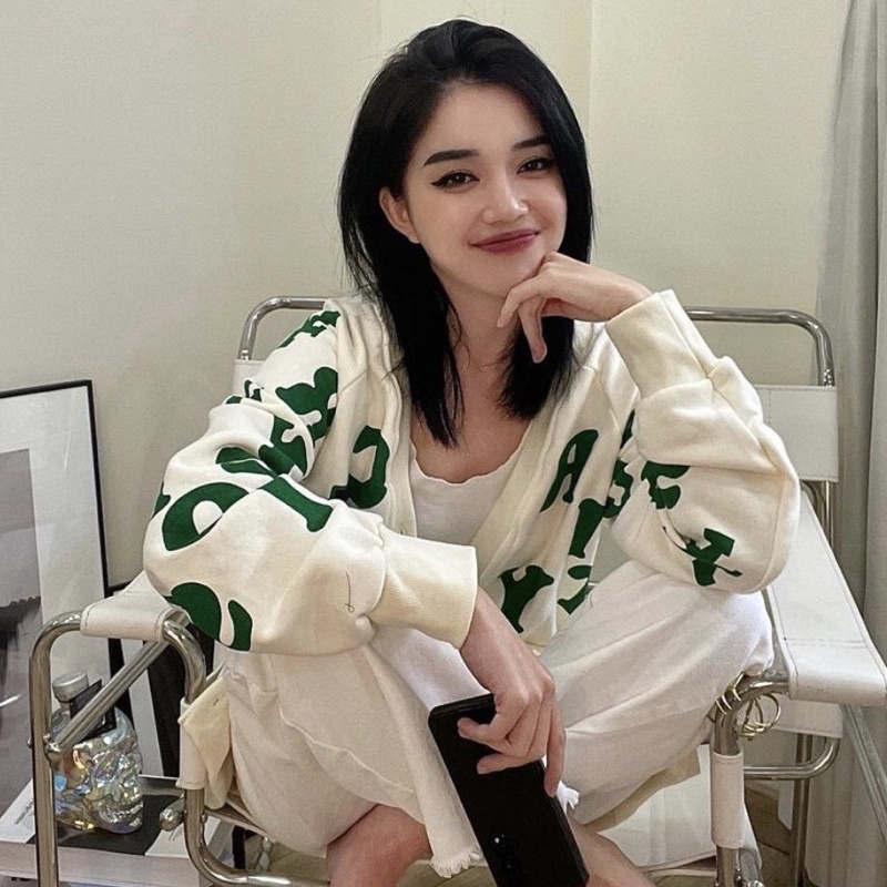 Áo Khoác Cadigan Chữ Xanh và Hoạ Tiết Tym Nâu 🦋FREESHIP🦋Áo Khoác 2 Màu Siêu Hot | BigBuy360 - bigbuy360.vn