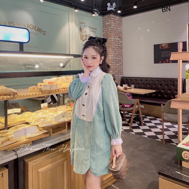 Váy Nhung Tăm Cổ Sơ Mi Ren