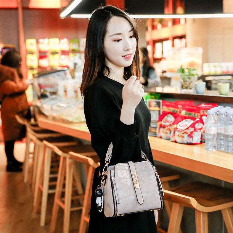 Túi xách nữ đeo chéo vân da cá sấu cao cấp  thời trang TX01 túi đeo chéo Chip Xinh Bag