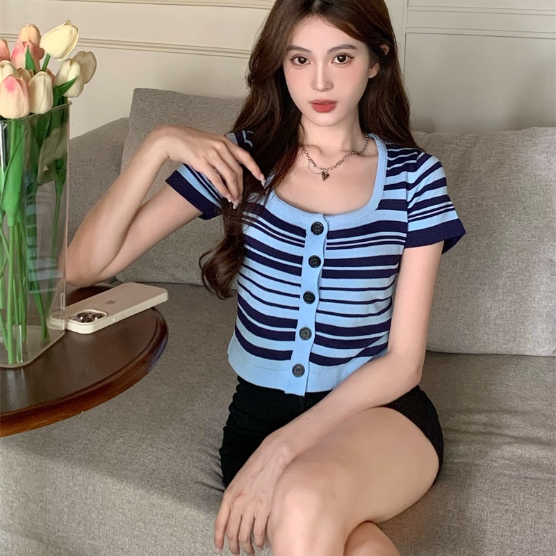 SUXI Áo Dệt Kim Ngắn Tay Cổ Chữ U Ôm Dáng Họa Tiết Kẻ Sọc Màu Sắc Tương Phản Ngọt Ngào Phong Cách Vintage