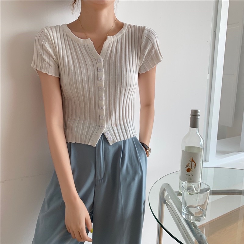 Áo len cộc tay cổ trơn cài khuy