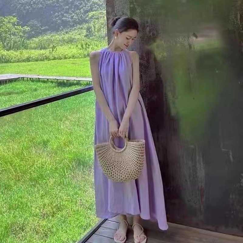 Đầm Sát Nách Cổ Tròn Form Rộng Thời Trang Du Lịch