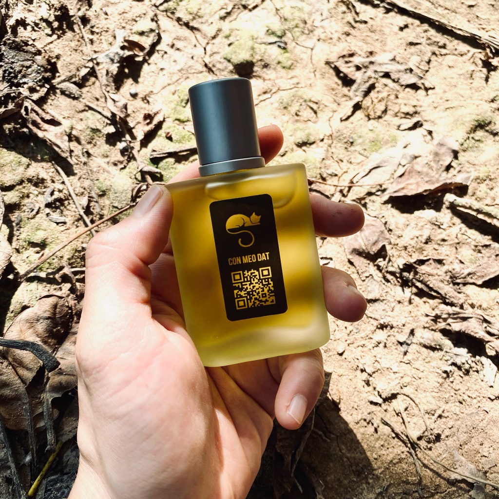 Gentley Brown-Eye - Nước hoa chế tác Con Mèo Đất