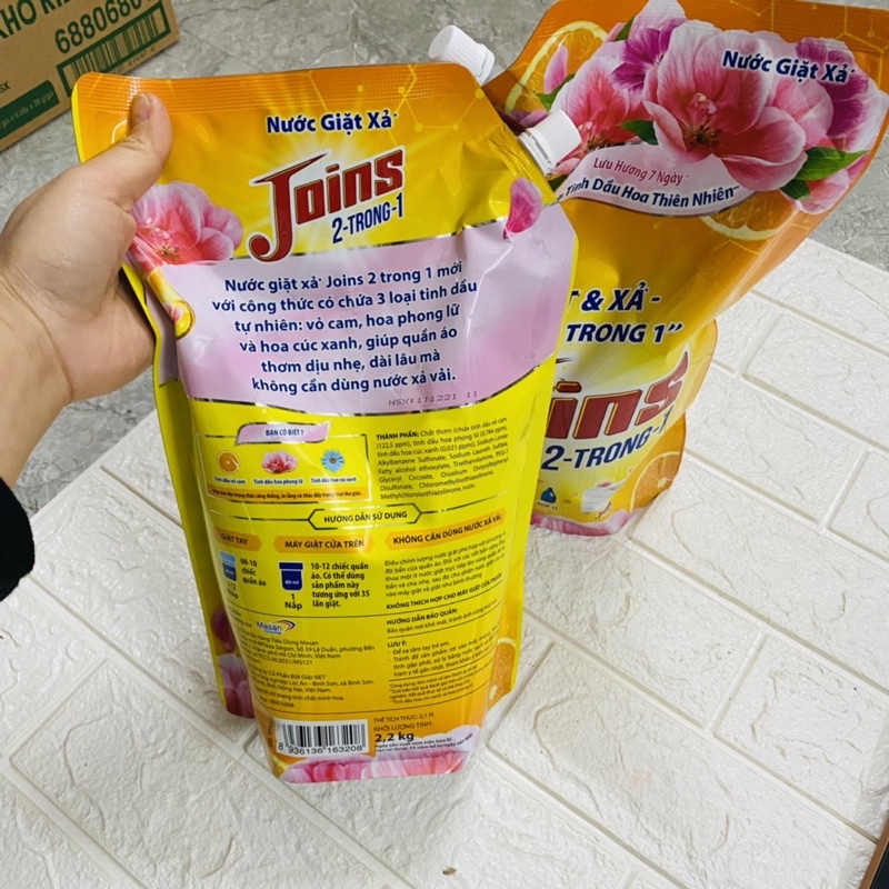 NƯỚC GIẶT XẢ VẢI 2IN1 JOINS TINH DẦU HOA THIÊN NHIÊN LOẠI TÚI 2,2KG