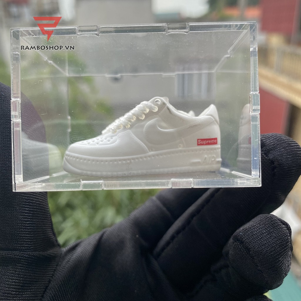 Móc khóa giày Nike Air Force 1 Low tỉ lệ 1:6