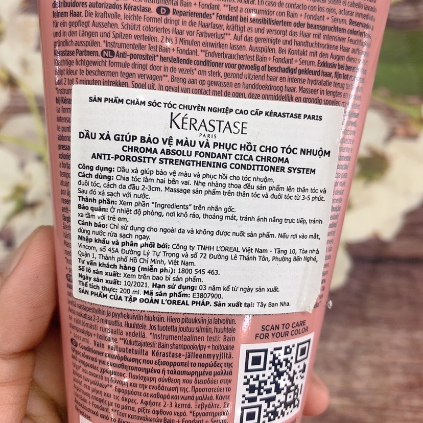 Dầu gội xả cao cấp cho tóc nhuộm Kerastase Chroma Absolu