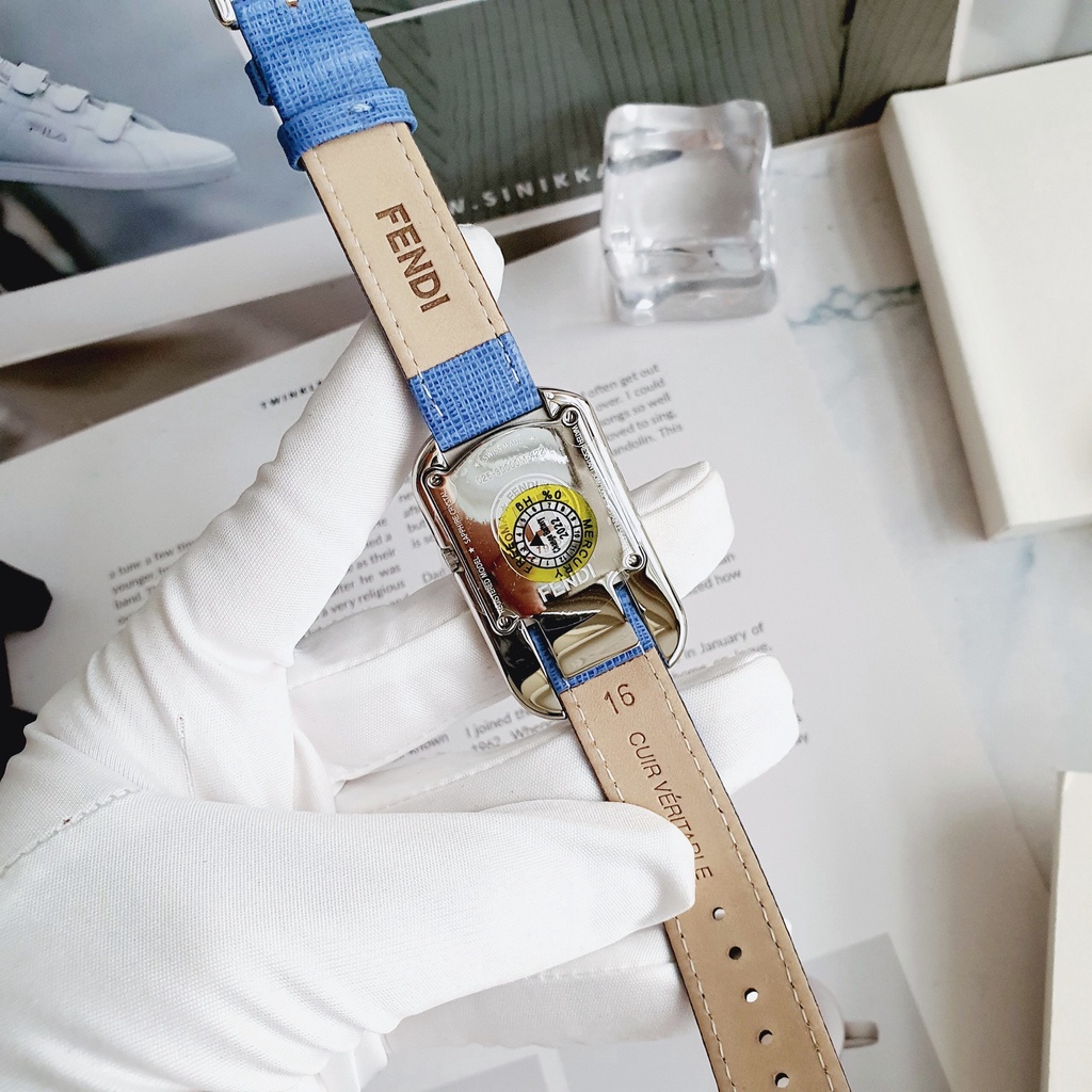 Đồng hồ nữ Fendi Chameleon Màu xanh mint cực đẹp chính hãng tại 1959watchluxury