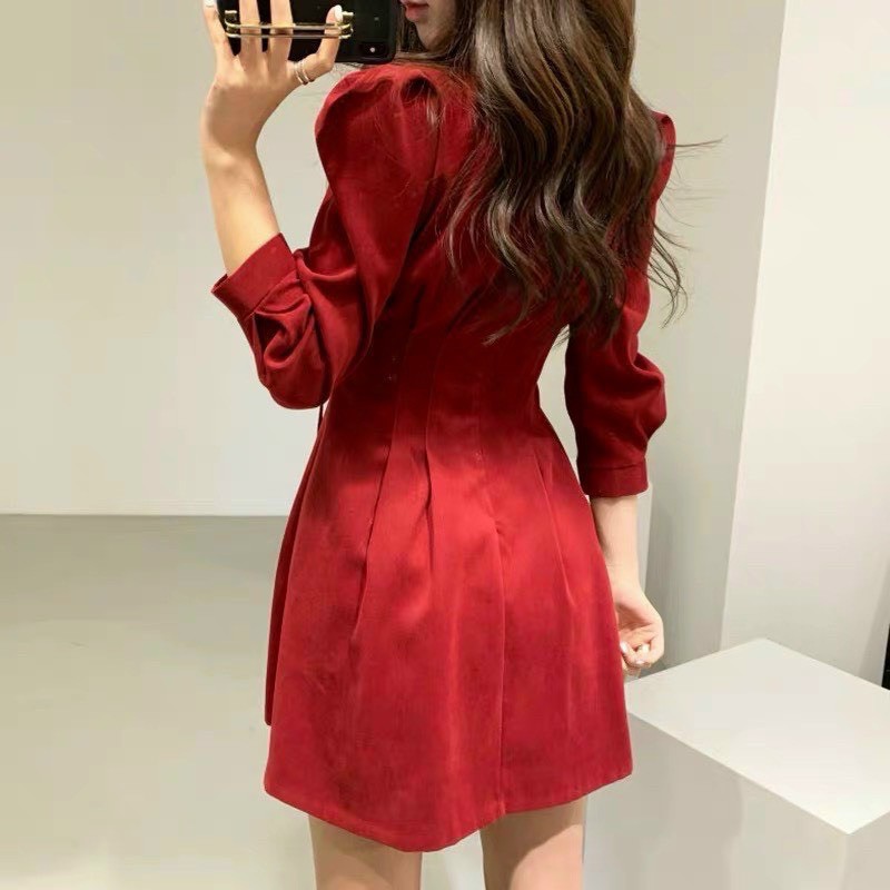 ĐẦM ĐỎ CỘT DÂY EO