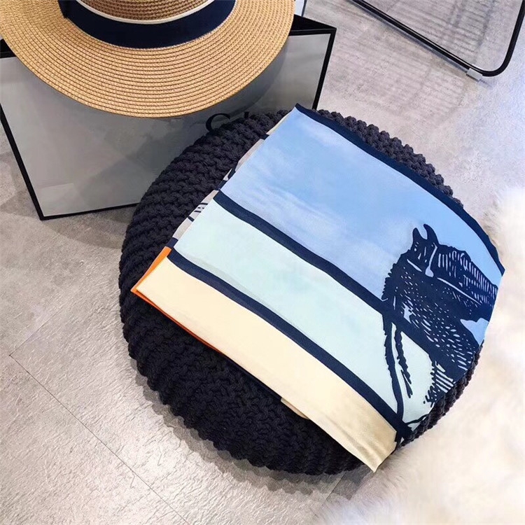 Khăn Choàng Lụa Dài Mềm Mại In Họa Tiết Ngựa Thời Trang Đi Biển Cho Nữ