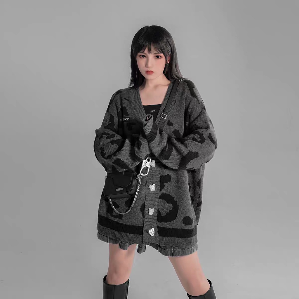 Áo Cardigan Len Họa Tiết Ngựa Vằn Cúc Trái Tim Thời Trang Becky