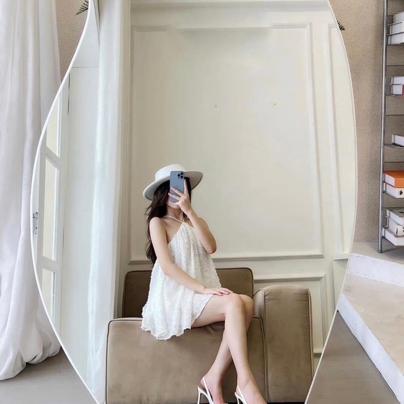 VÁY CỔ YẾM MÀU TRẮNG TIỂU THƯ XINH (hàng sẵn)