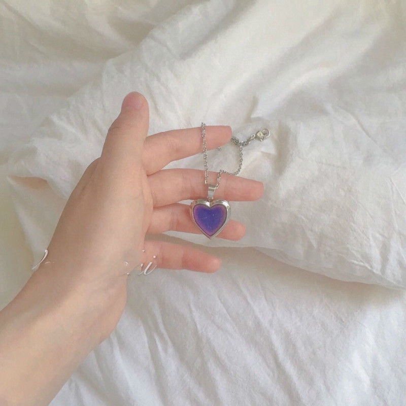 Vòng cổ Mặt Trái Tim Thay Đổi Màu Sắc