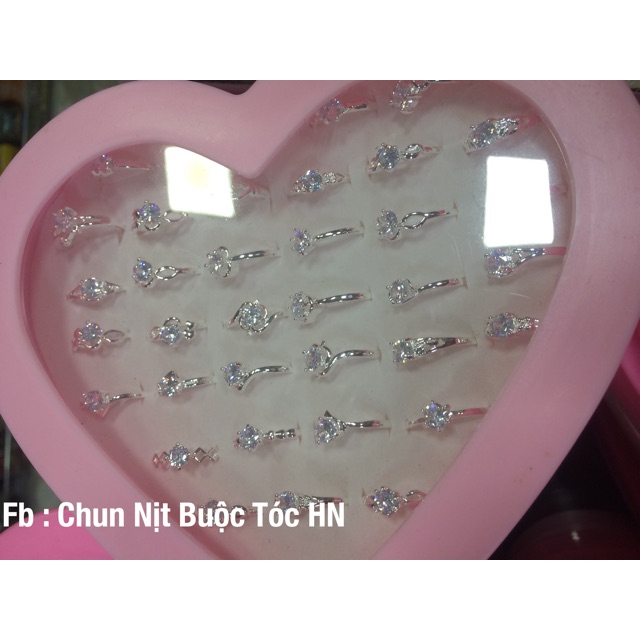1 Hộp nhẫn cho bé