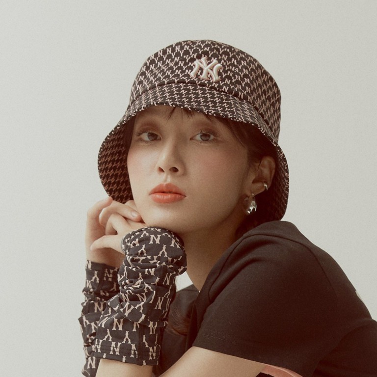 (HÀNG XUẤT XỊN) Mũ / Nón Bucket đen hồng N19 N//Y MONOGRAM BUCKET HAT BLACK/PINK Made in Vietnam full tem tag