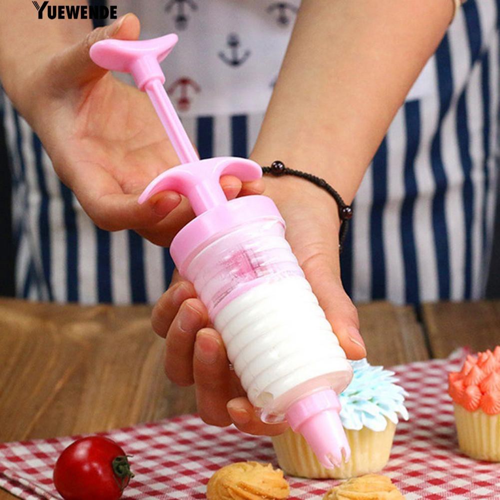 Bộ dụng cụ nhấn + 8 đuôi phun trang trí bánh cookie