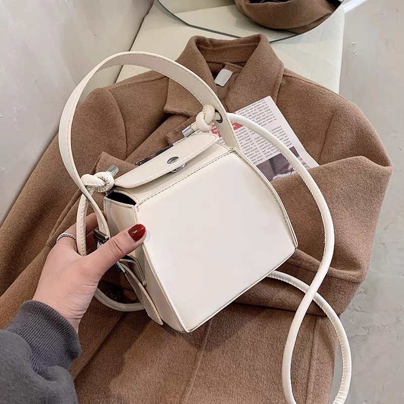 Túi xách nữ thời trang phong cách hiện đại 2021 cầm tay kèm dây đeo chéo - Namii Bags