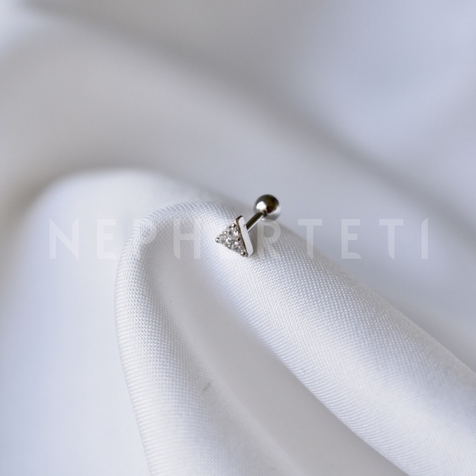 Khuyên tai bạc 925 mini - Tam giác đá chốt bi vặn  - Nepherteti