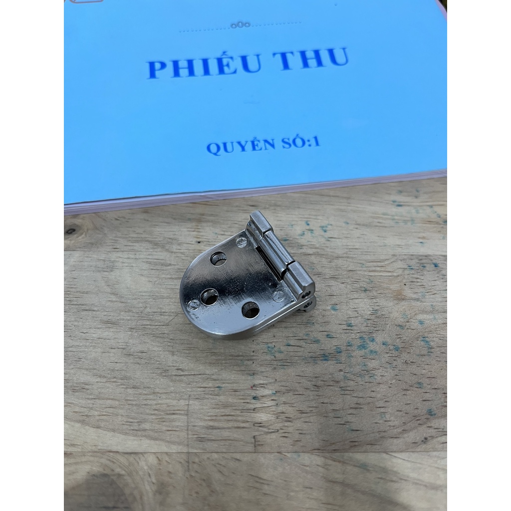 Bản lề bán nguyệt xikel xước 30x70x2.5mm