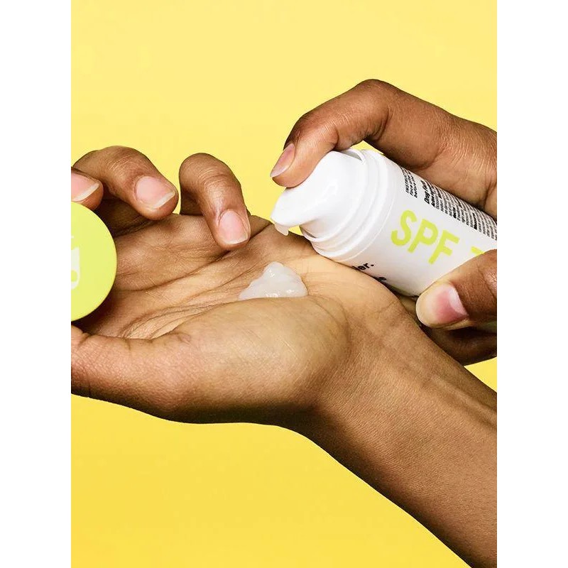 GLOSSIER Invisible Shield Sunscreen SPF35 Broad Spectrum