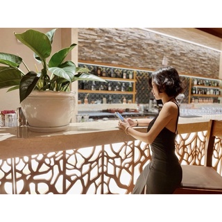 Đầm yếm maxi hở lưng