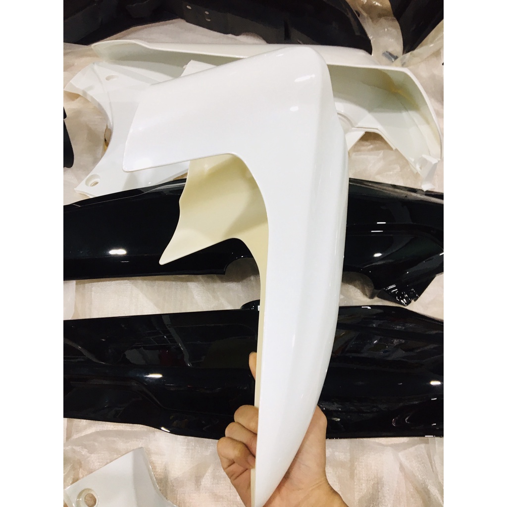 Full Dàn áo xe SIRIUS màu Trắng - Đen , nhựa ABS cao cấp