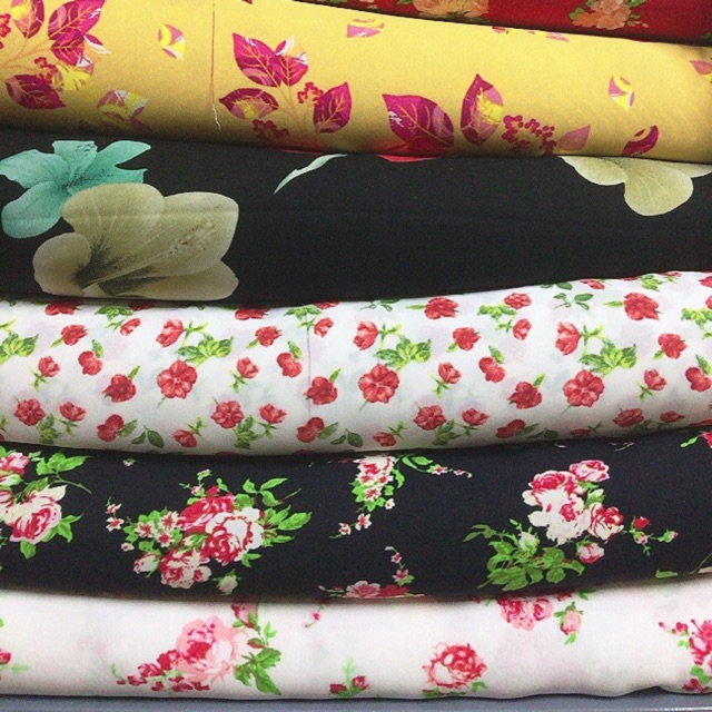Combo vải lụa nhật. 55k 1 mét 220k