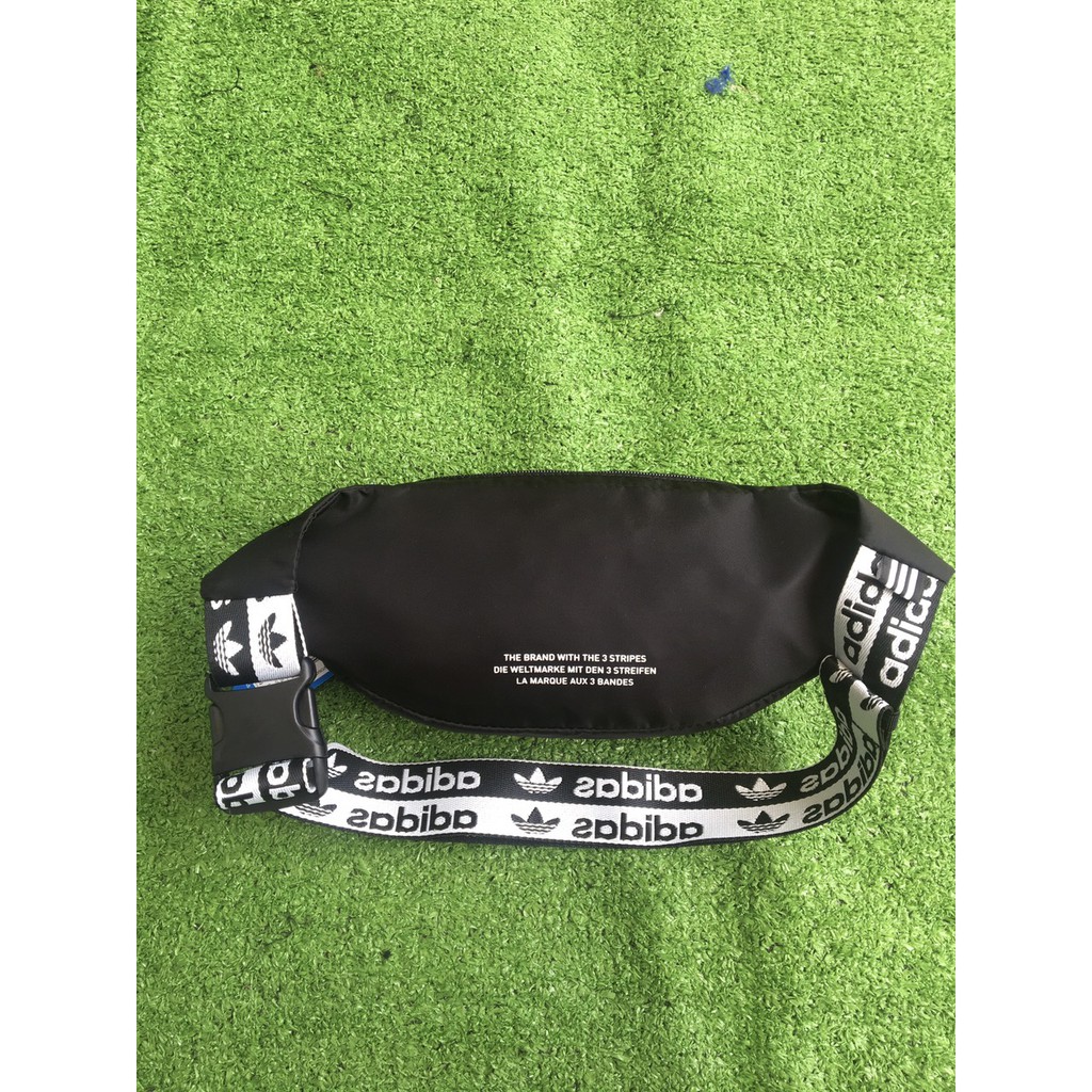 Túi Đeo Chéo Adidas Originals Waist Bag Sports 3 Thiết Kế