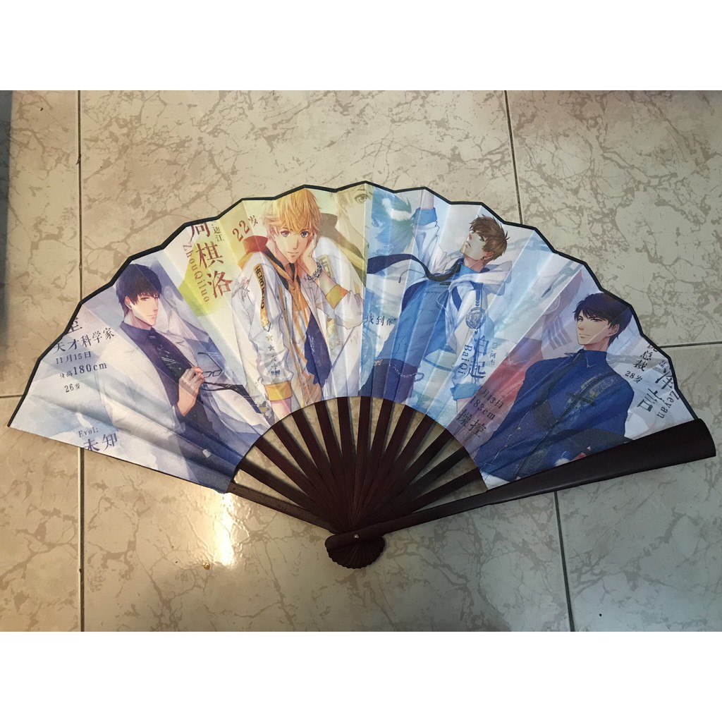 Quạt Anime bộ sưu tập quạt xếp, quạt tròn in hình anime chibi đẹp cầm tay tiện lợi
