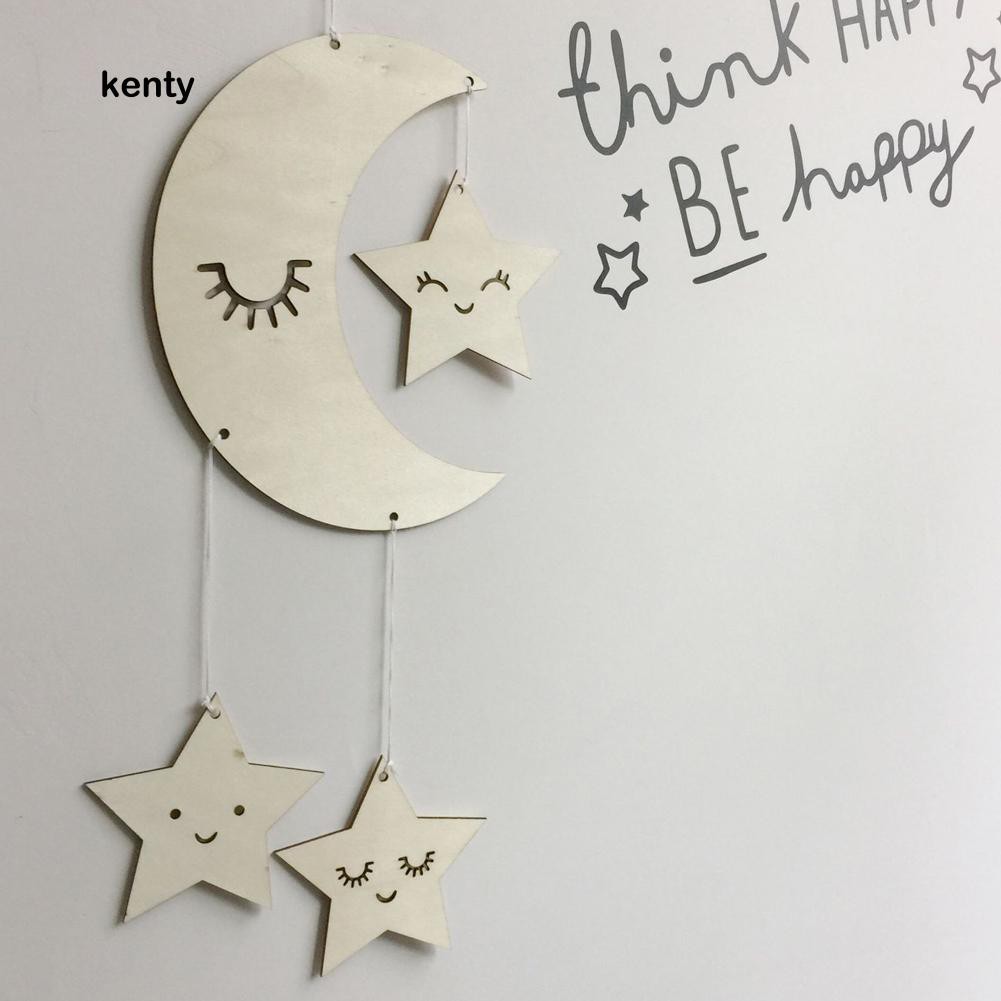 Vật treo trang trí phòng bằng gỗ hình mặt trăng, ngôi sao dễ thương