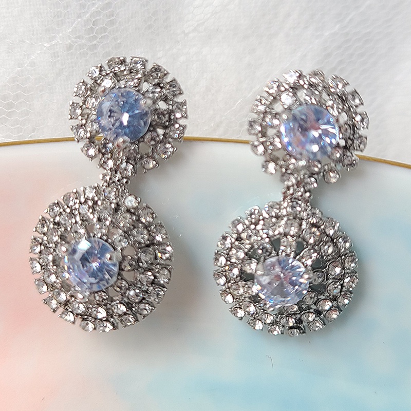 Khuyên Tai Đính Đá Zircon Trắng Kiểu Giọt Nước Phong Cách Cổ Điển Sang Trọng Thời Trang Cho Nữ