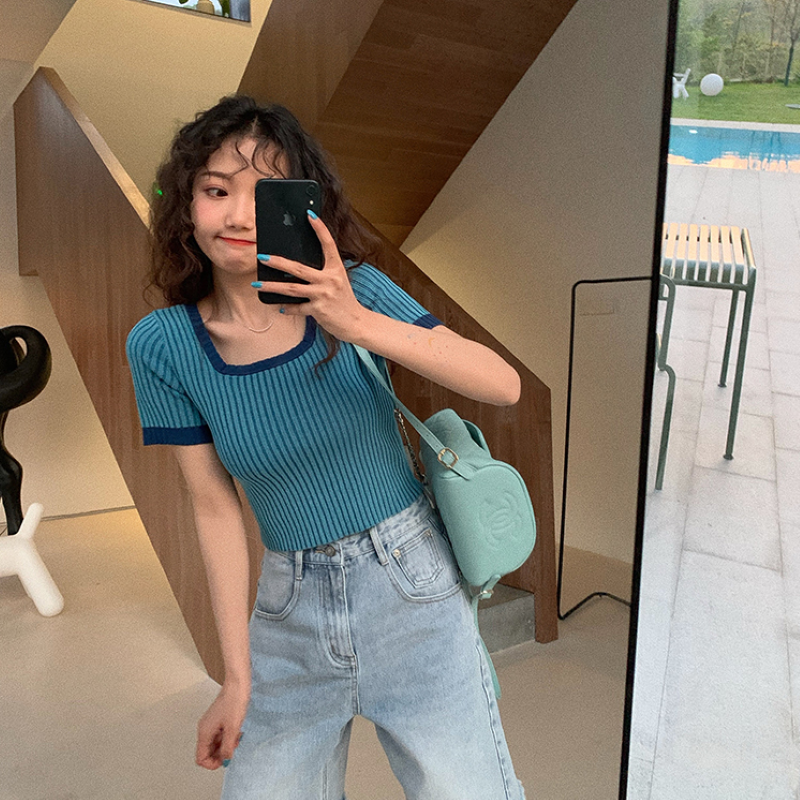 Áo Thun Tay Ngắn Cổ Vuông Dáng Ôm Phong Cách Hàn Quốc