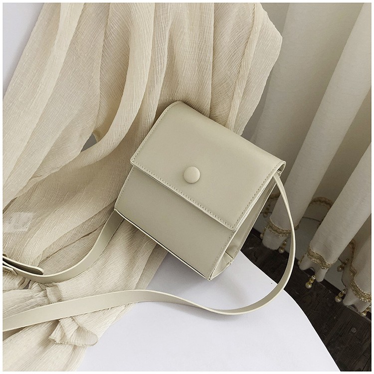 TÚI ĐEO CHÉO NỮ KHUY VUÔNG DA TRƠN NHẴN TT 10 | BigBuy360 - bigbuy360.vn