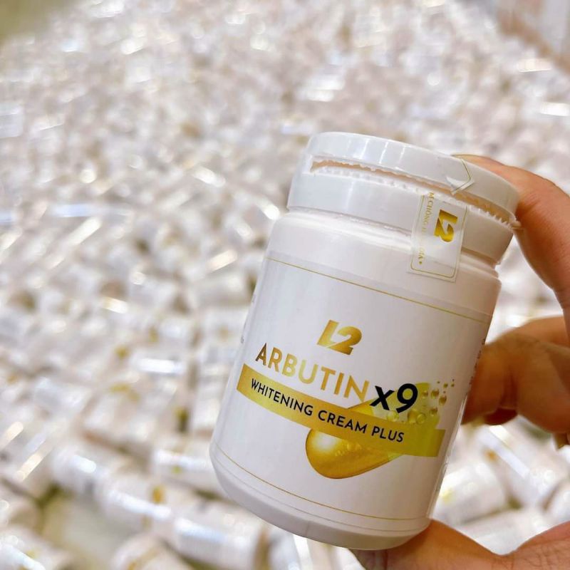 Kem kích trắng arbutin x9