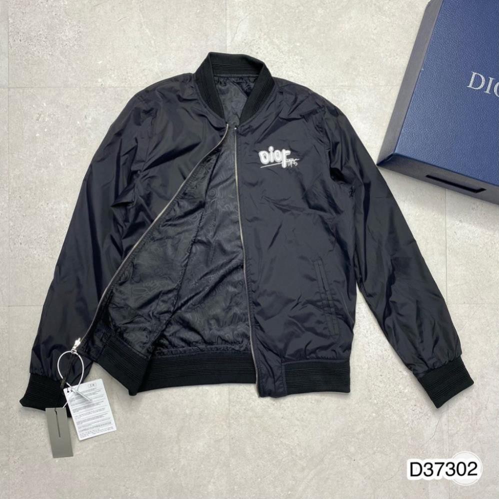 Áo khoác gió bomber nam dior 2 mặt chữ thêu Cao Cấp - Áo khoác dior 2 mặt cho nam