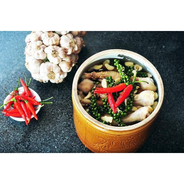 Tiêu xanh nguyên chùm 1kg