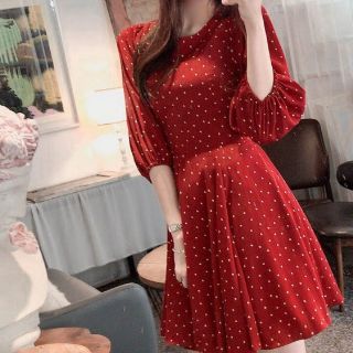 ĐẦM BI ĐỎ TAY LỠ