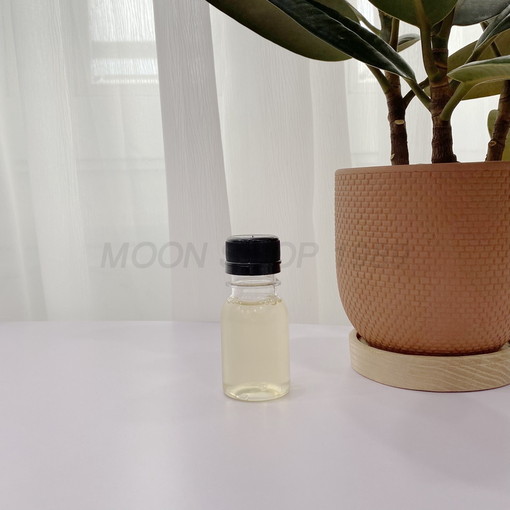 100 chai nhựa nắp đen 50ml kèm nắp và tem siêu kute