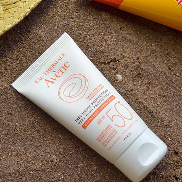 Kem chống nắng Lotion Avene AV Protection Mineral Lotion SPF 50+ 100 ml